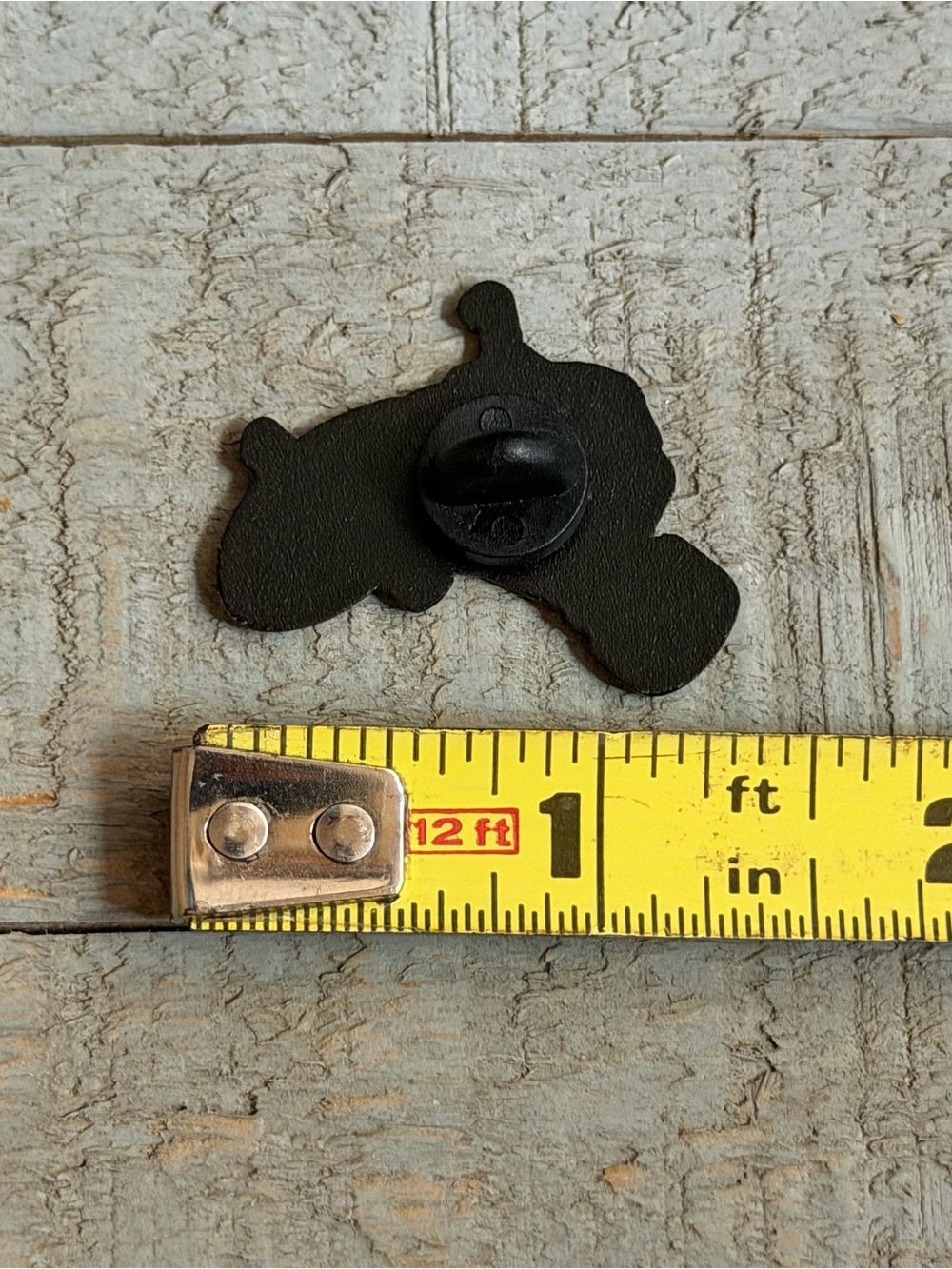 Big Wheel Pin - Picture 3 of 3